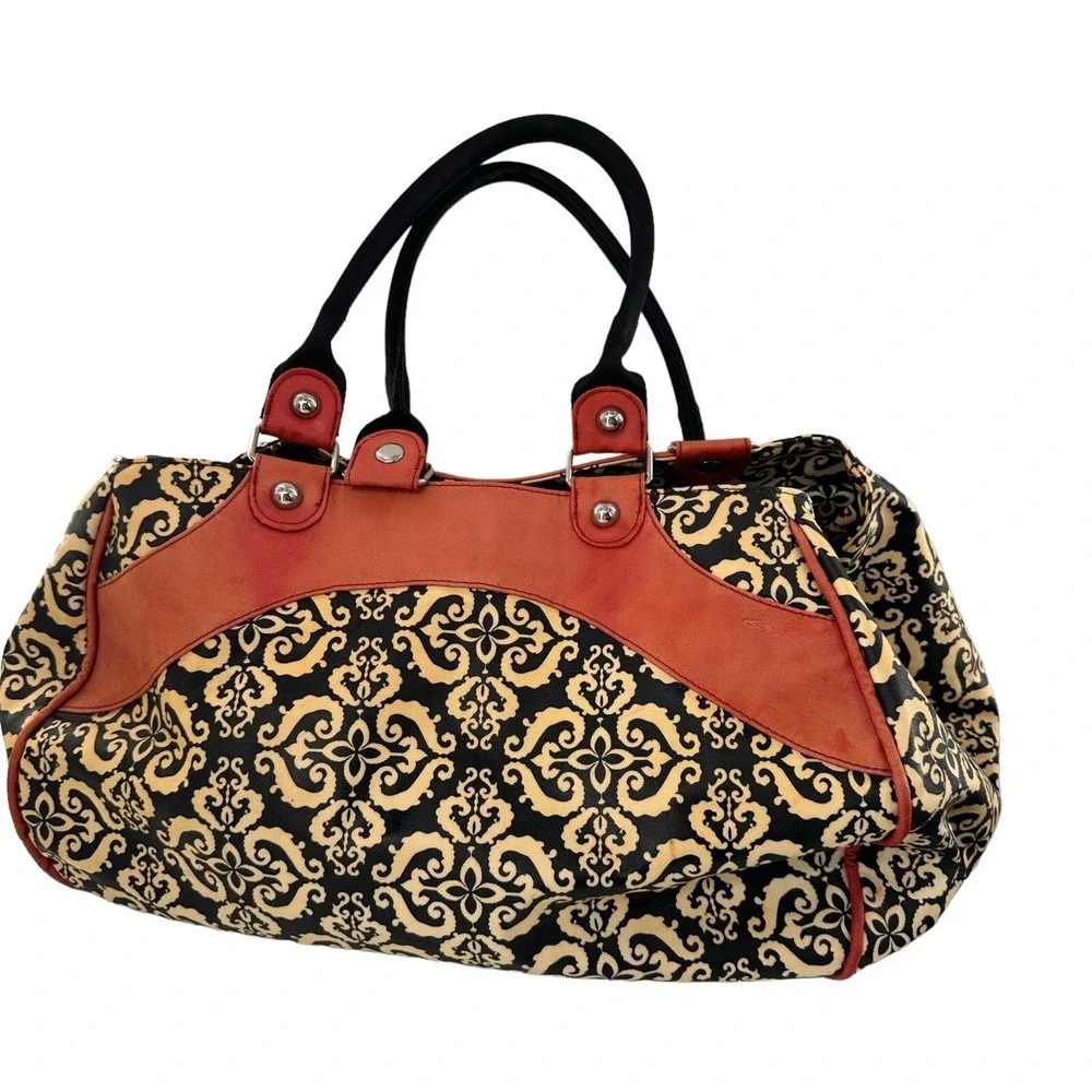 Petunia Pickle‎ Bottom Wistful Weekender Diaper Bag Fez Tote Embroidered Read